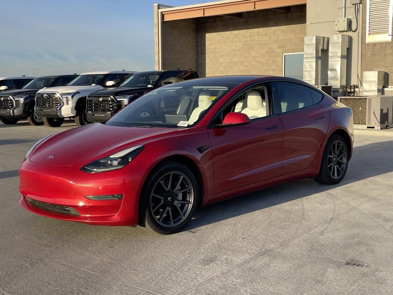 Used 2023 Tesla Model 3 Standard Range image 2