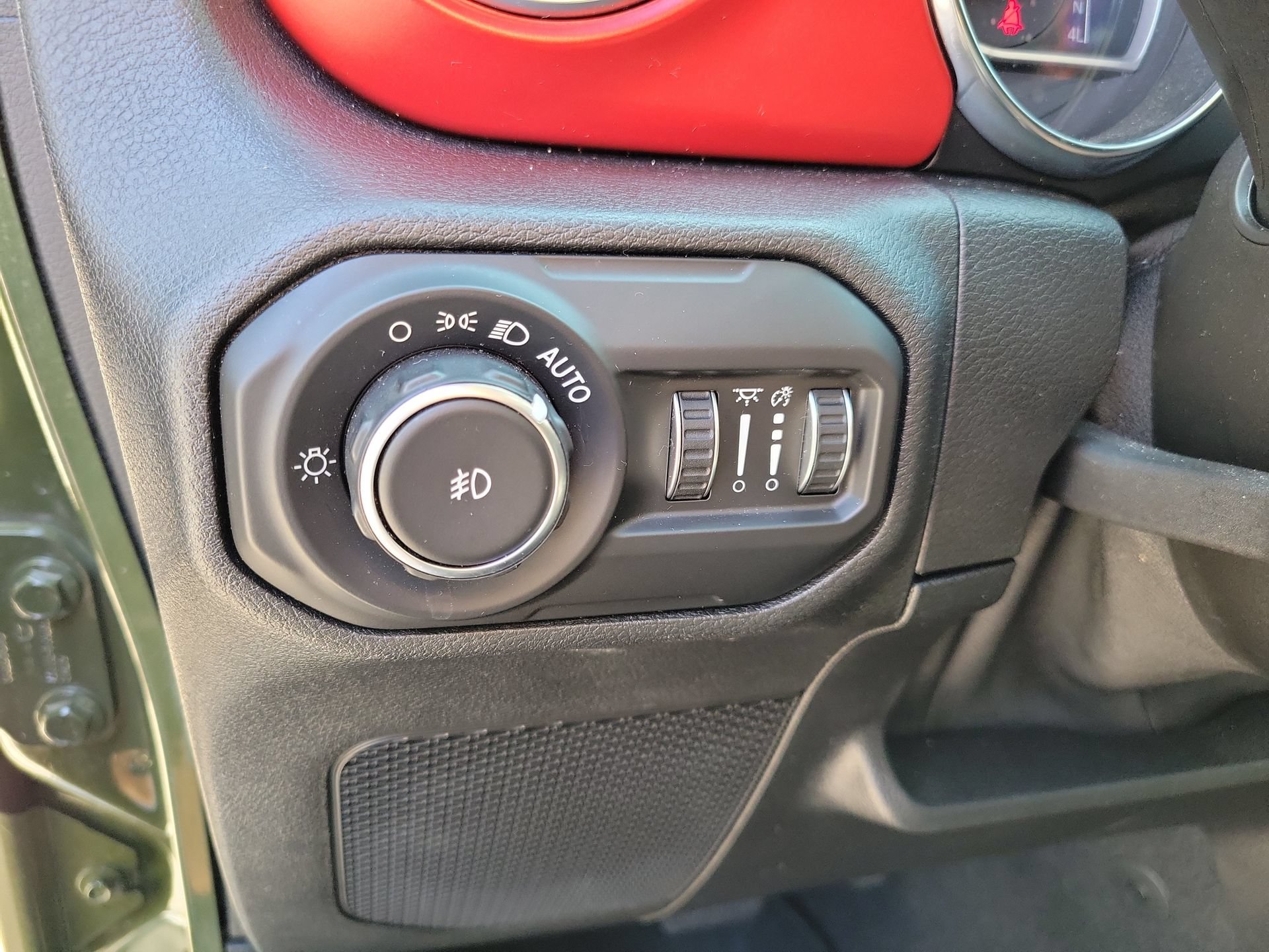 Used 2021 Jeep Wrangler Unlimited Rubicon AWD/4WD image 26