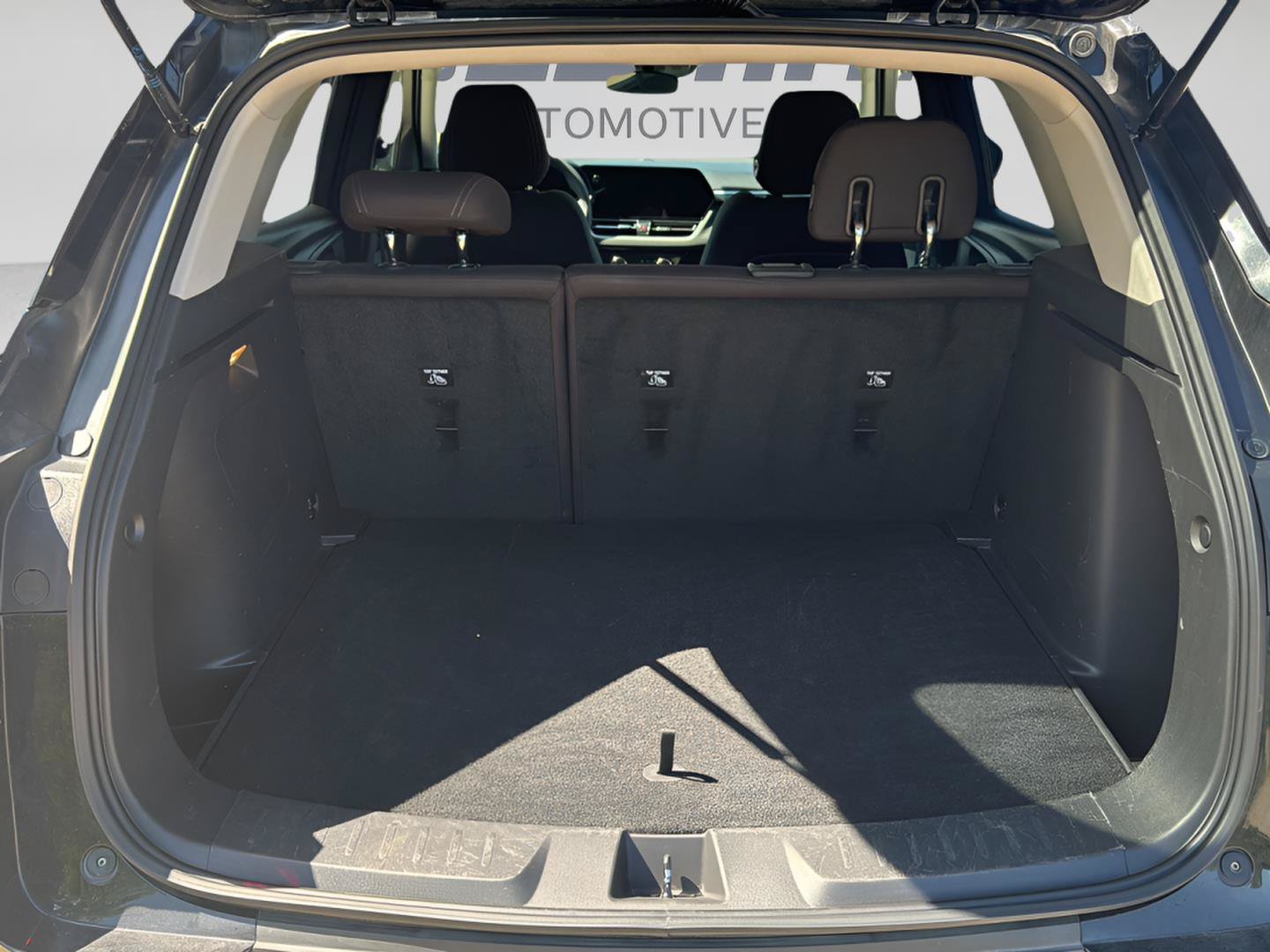 Used 2025 Chevrolet TrailBlazer LT AWD/4WD image 20