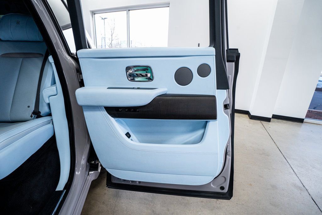 Used 2022 Rolls-Royce Cullinan image 60