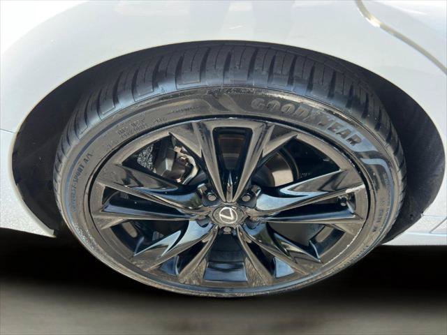 Certified 2022 Lexus ES 350 F Sport w/ Accessory Package FWD image 32