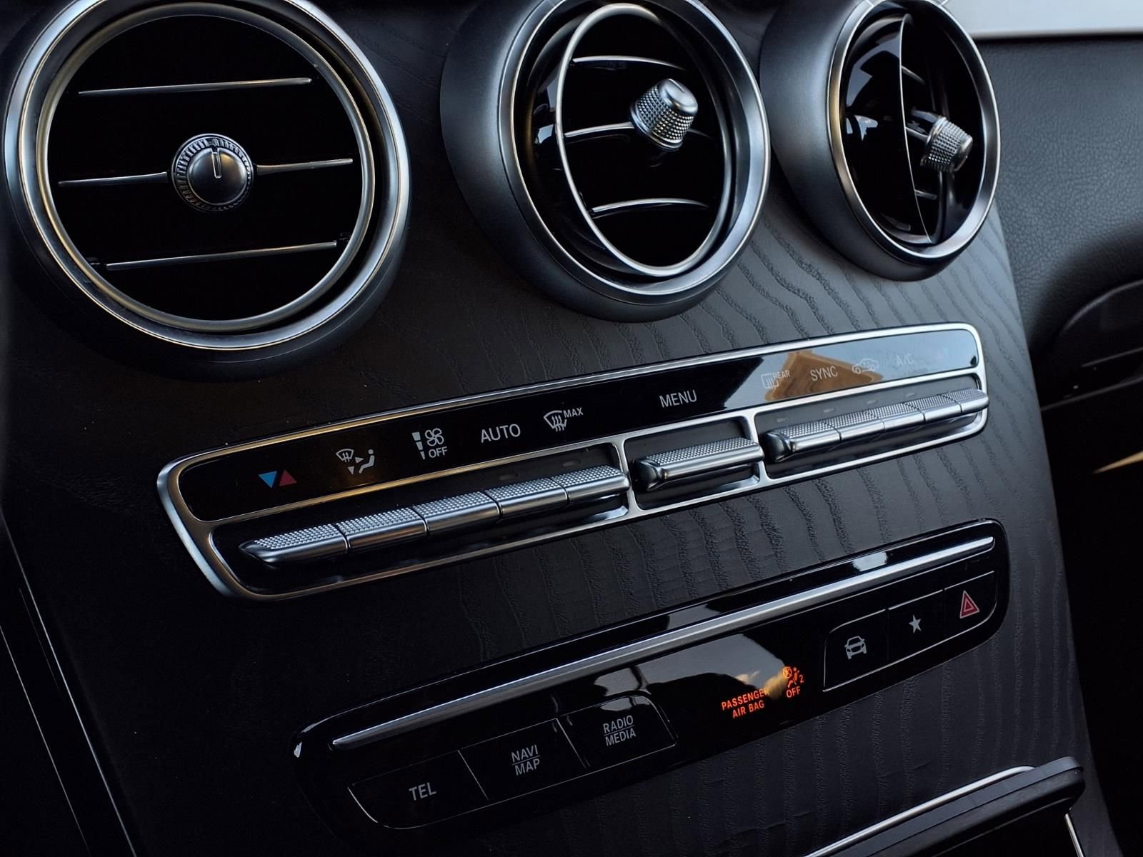 Used 2022 Mercedes-Benz GLC 300 image 9