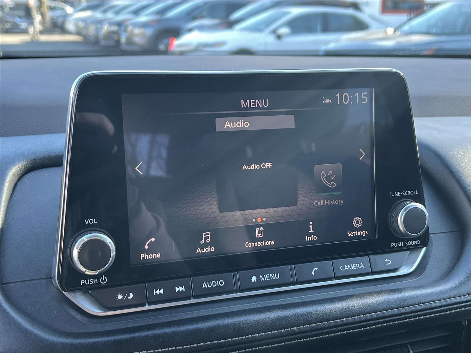 Used 2022 Nissan Rogue SV image 34