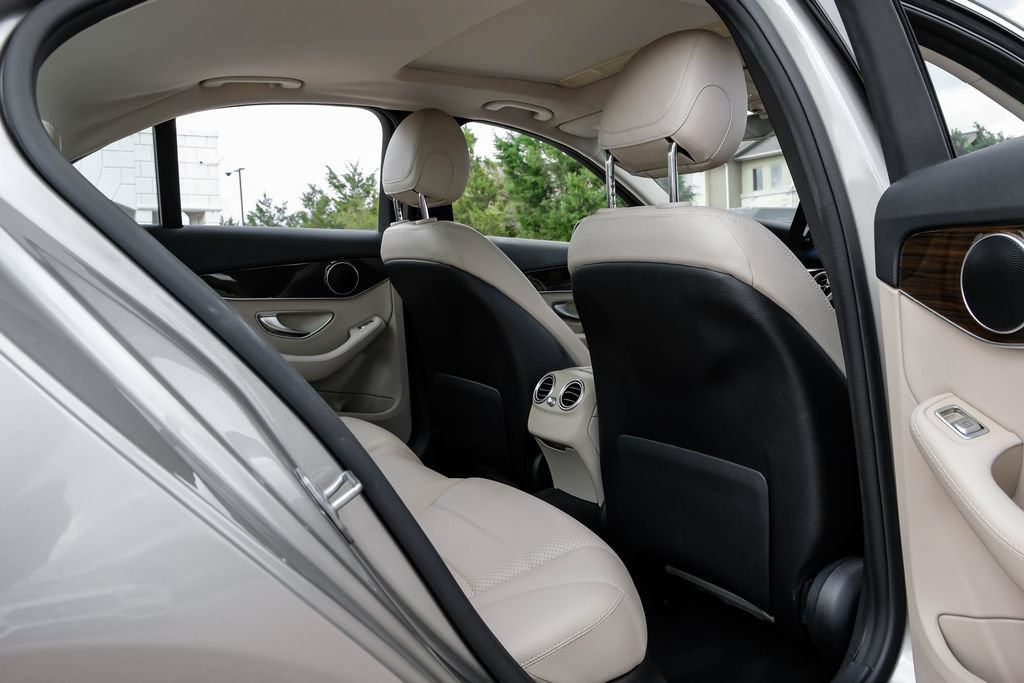 Used 2019 Mercedes-Benz C 300 Sedan image 34