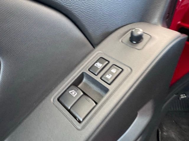 Used 2023 Nissan Frontier SV w/ SV Convenience Package AWD/4WD image 11