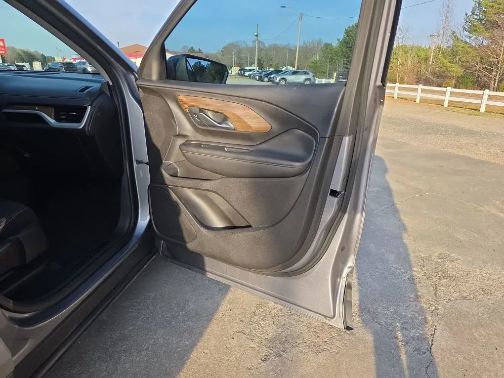 Used 2018 GMC Terrain SLE image 44