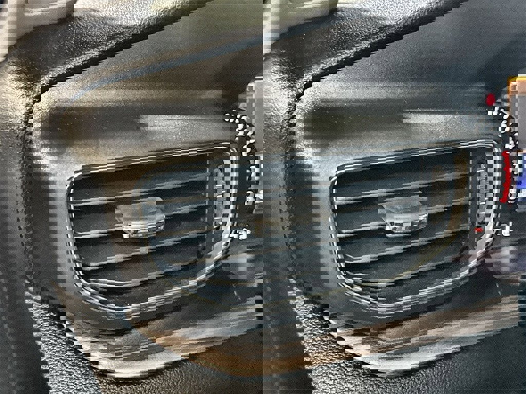 Used 2022 Ford Explorer Limited image 15