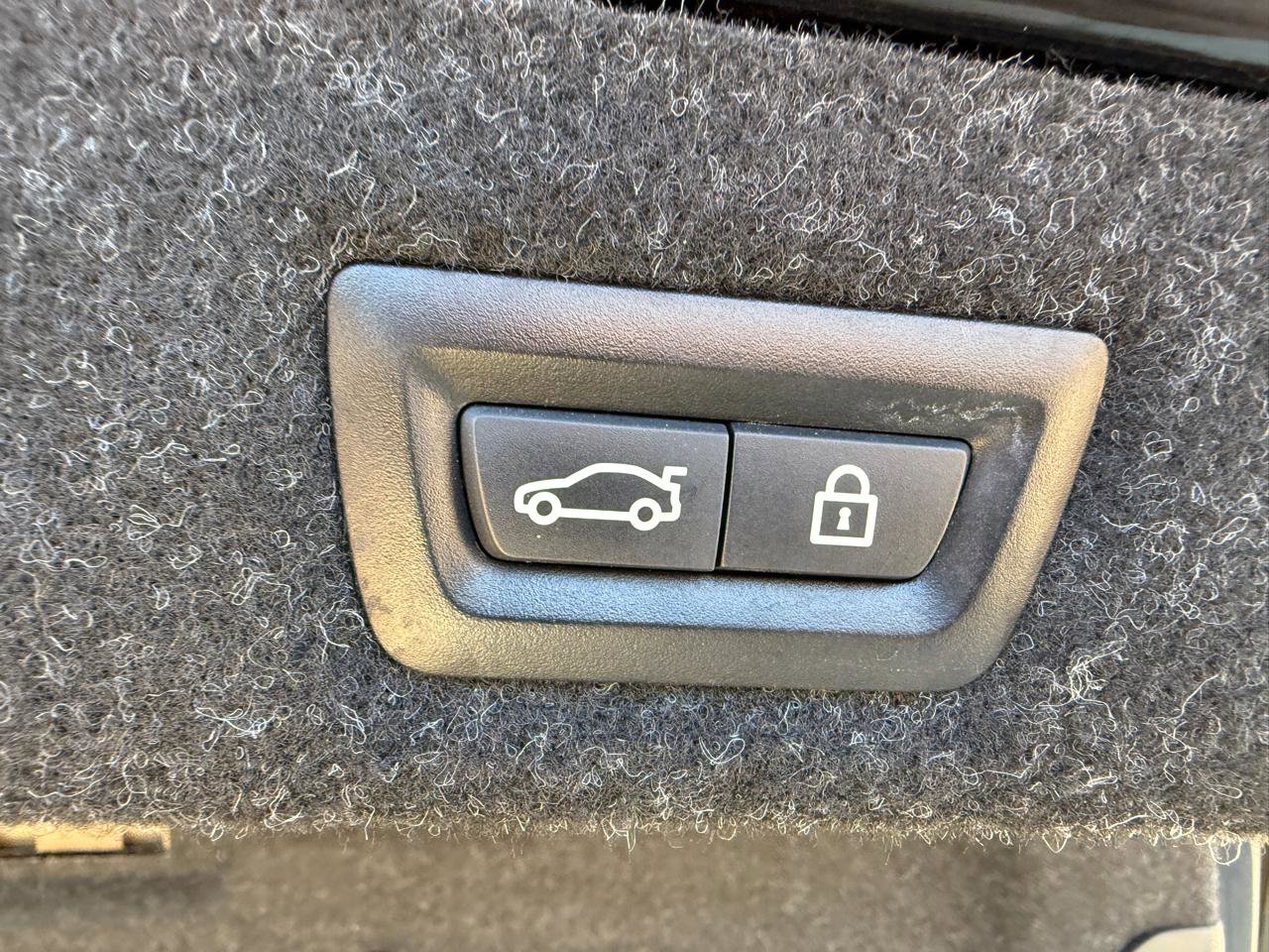 Used 2018 BMW 540i image 25