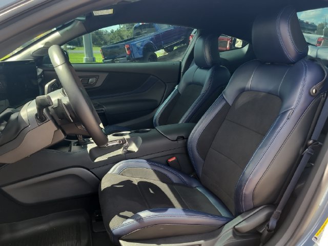 Used 2025 Ford Mustang Dark Horse w/ Dark Horse Handlin Package RWD image 14