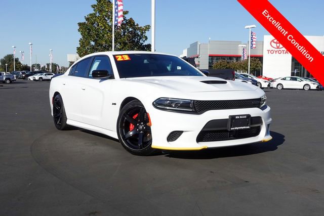 Used 2023 Dodge Charger R/T w/ Performance Handling Group image 2