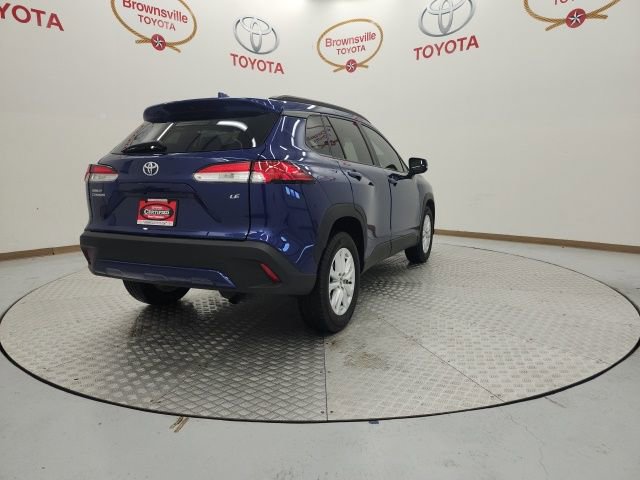 Certified 2024 Toyota Corolla Cross LE image 8