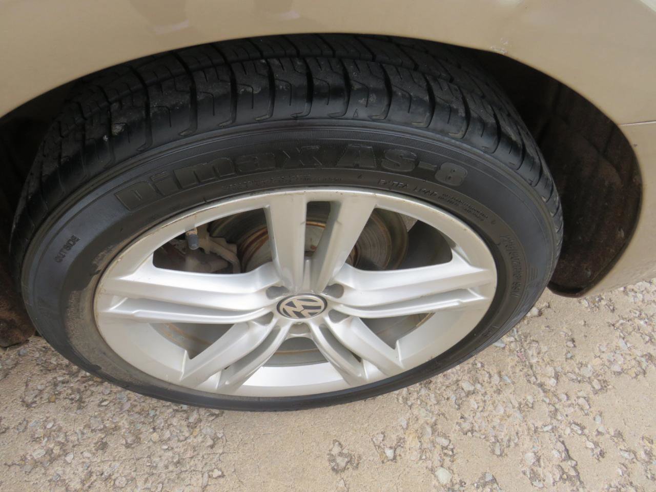 Used 2015 Volkswagen Passat TDI SE FWD image 34