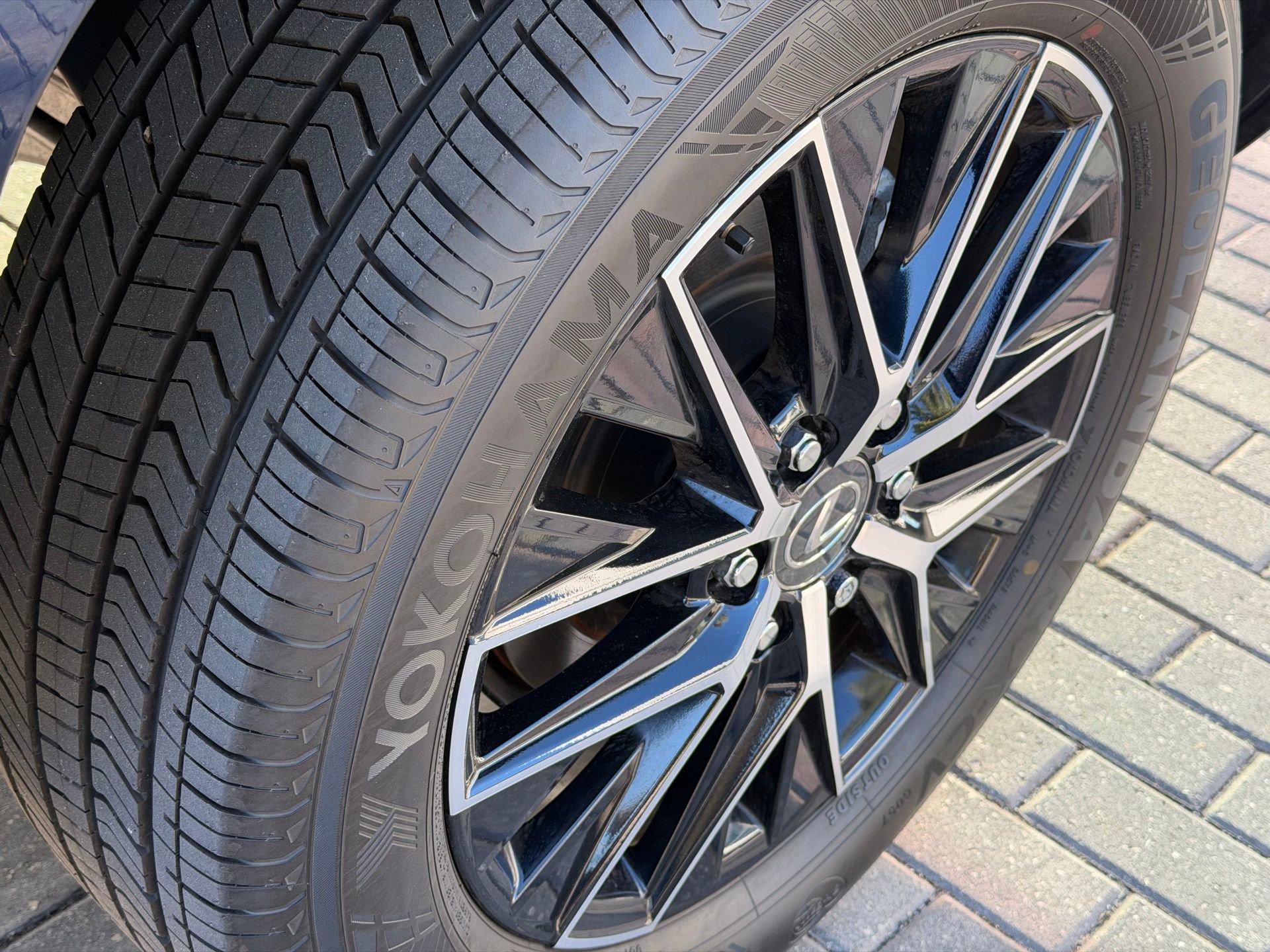 Used 2025 Lexus GX 550 550 Premium+ w/ Accessory Package (2T) image 34