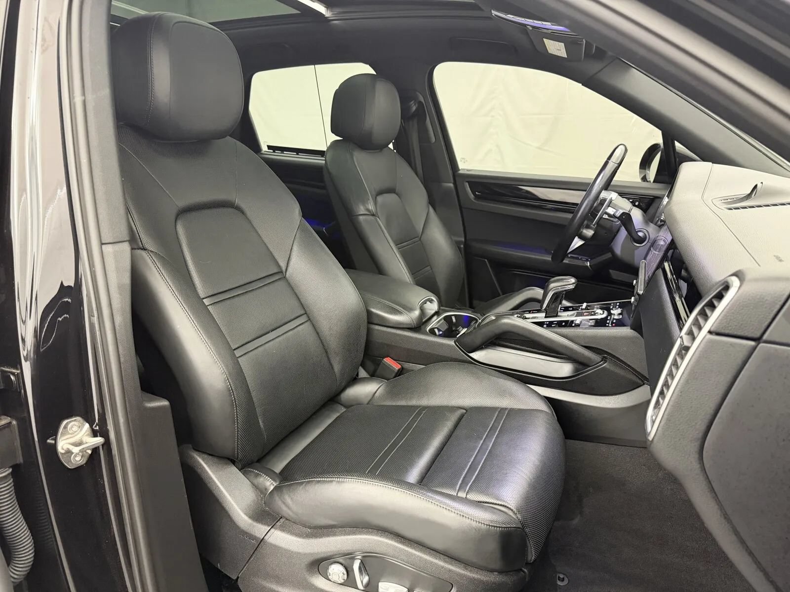 Used 2019 Porsche Cayenne S AWD/4WD image 47