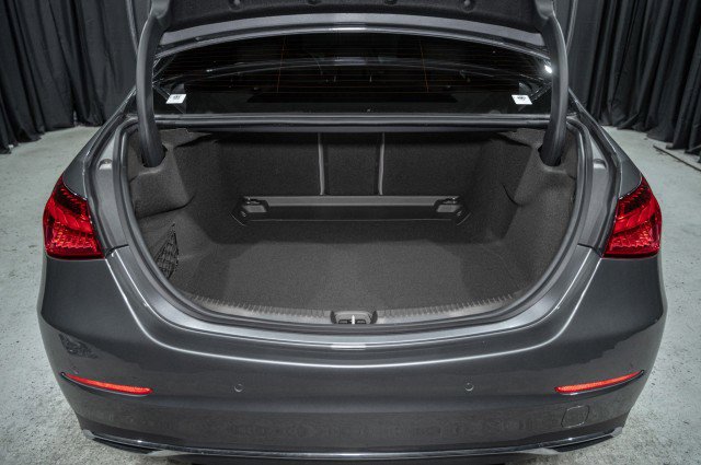 New 2025 Mercedes-Benz C 300 Sedan image 10