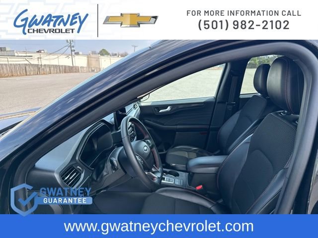 Used 2025 Ford Escape ST-Line FWD image 28