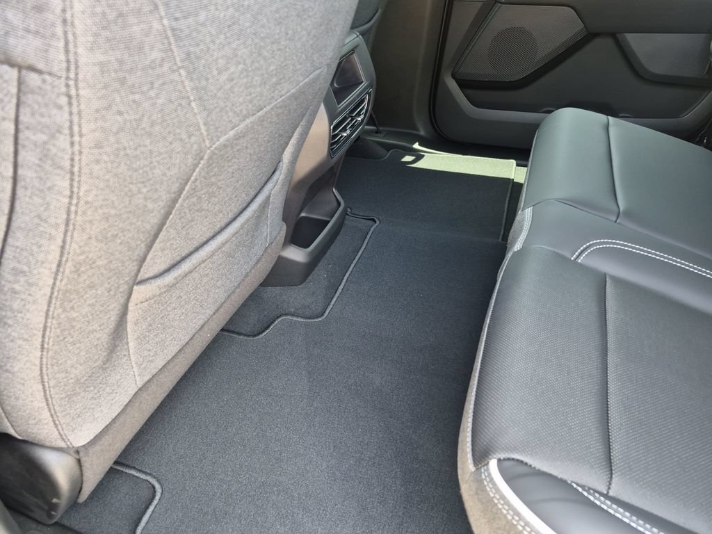 New 2026 GMC Sierra EV Elevation AWD/4WD image 33