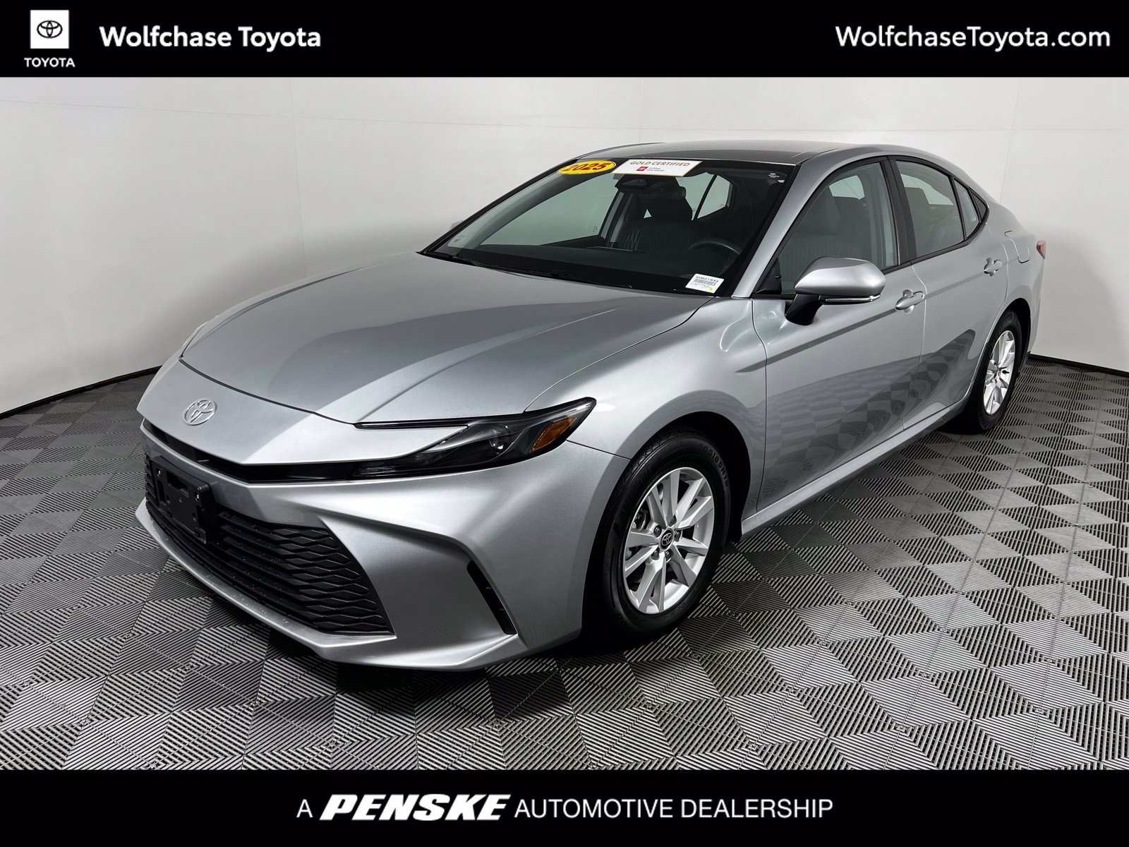 Certified 2025 Toyota Camry LE FWD image 1