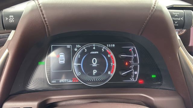 Used 2021 Lexus ES 300h w/ Premium Package image 18