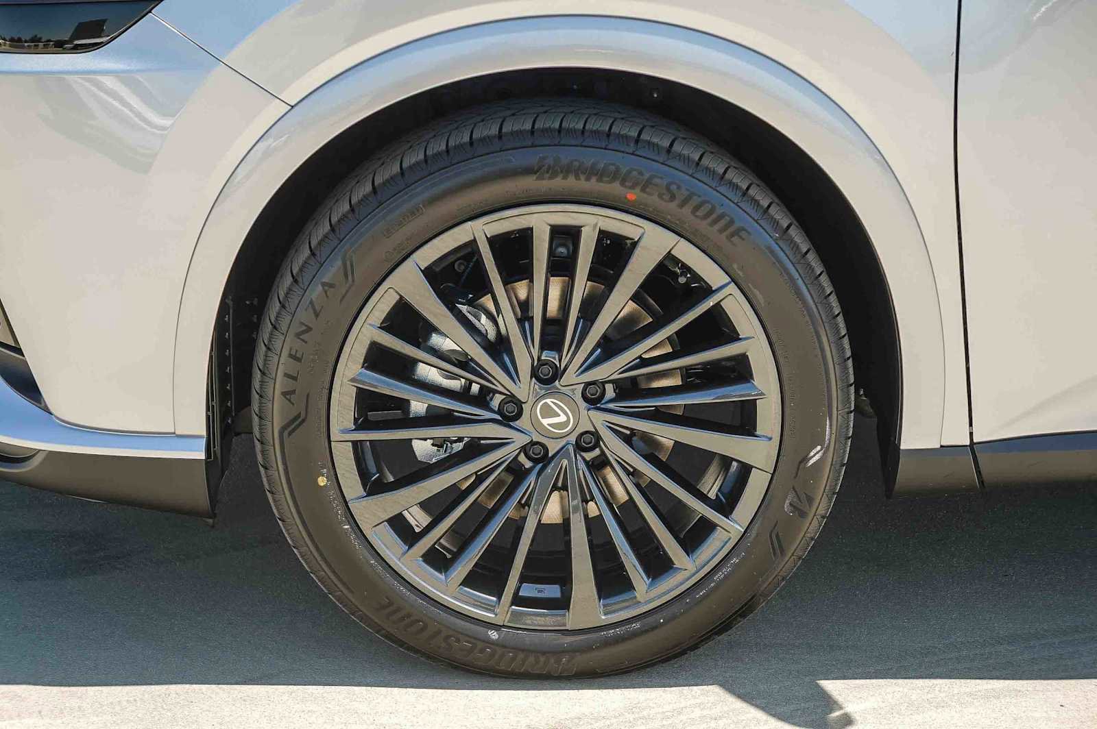New 2026 Lexus RX 450h AWD image 10