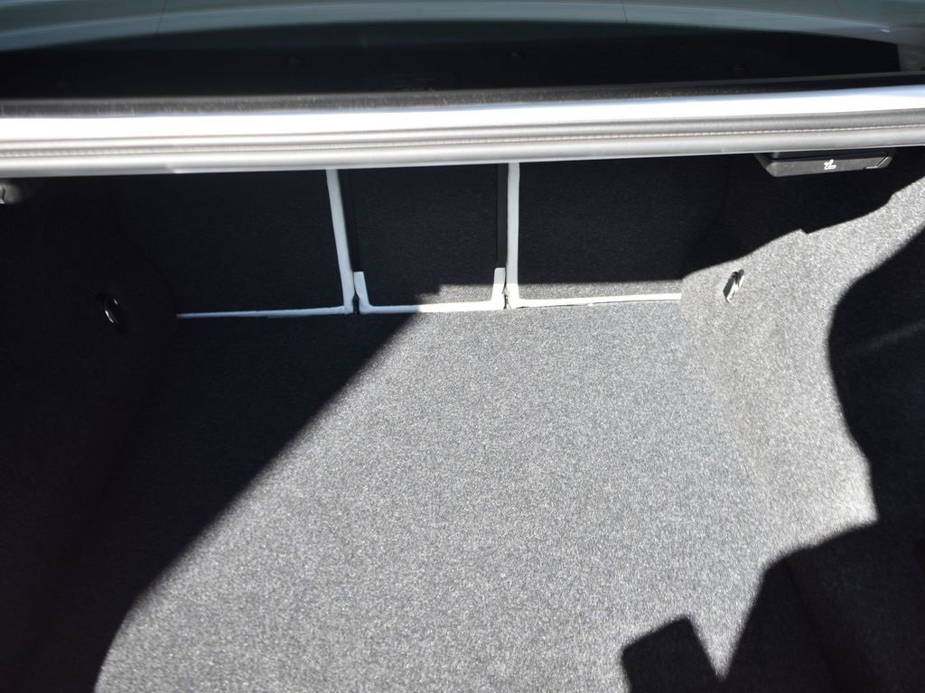 New 2026 BMW 550e xDrive w/ Executive Package image 15