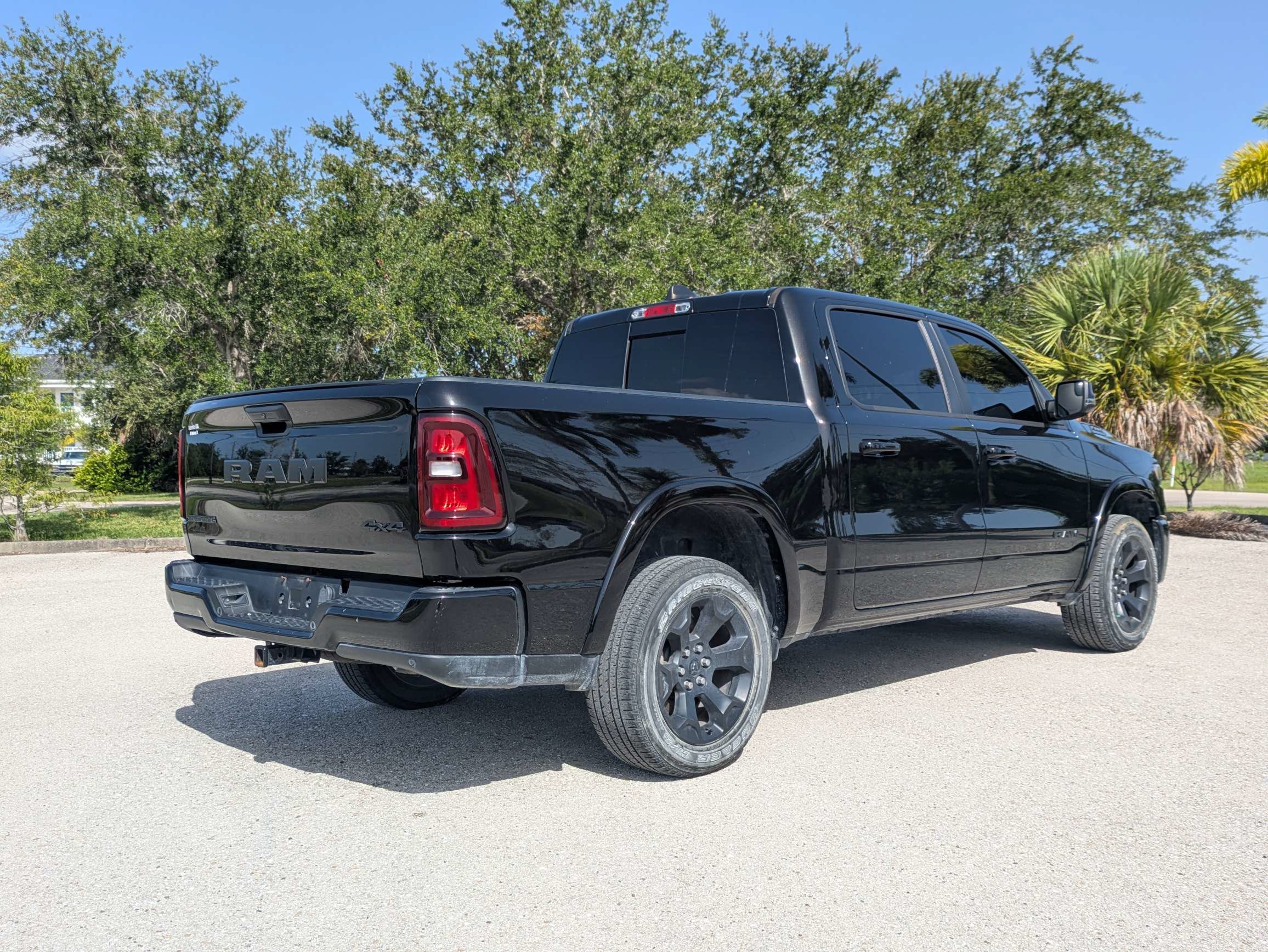 Used 2025 RAM 1500 Big Horn AWD/4WD image 5