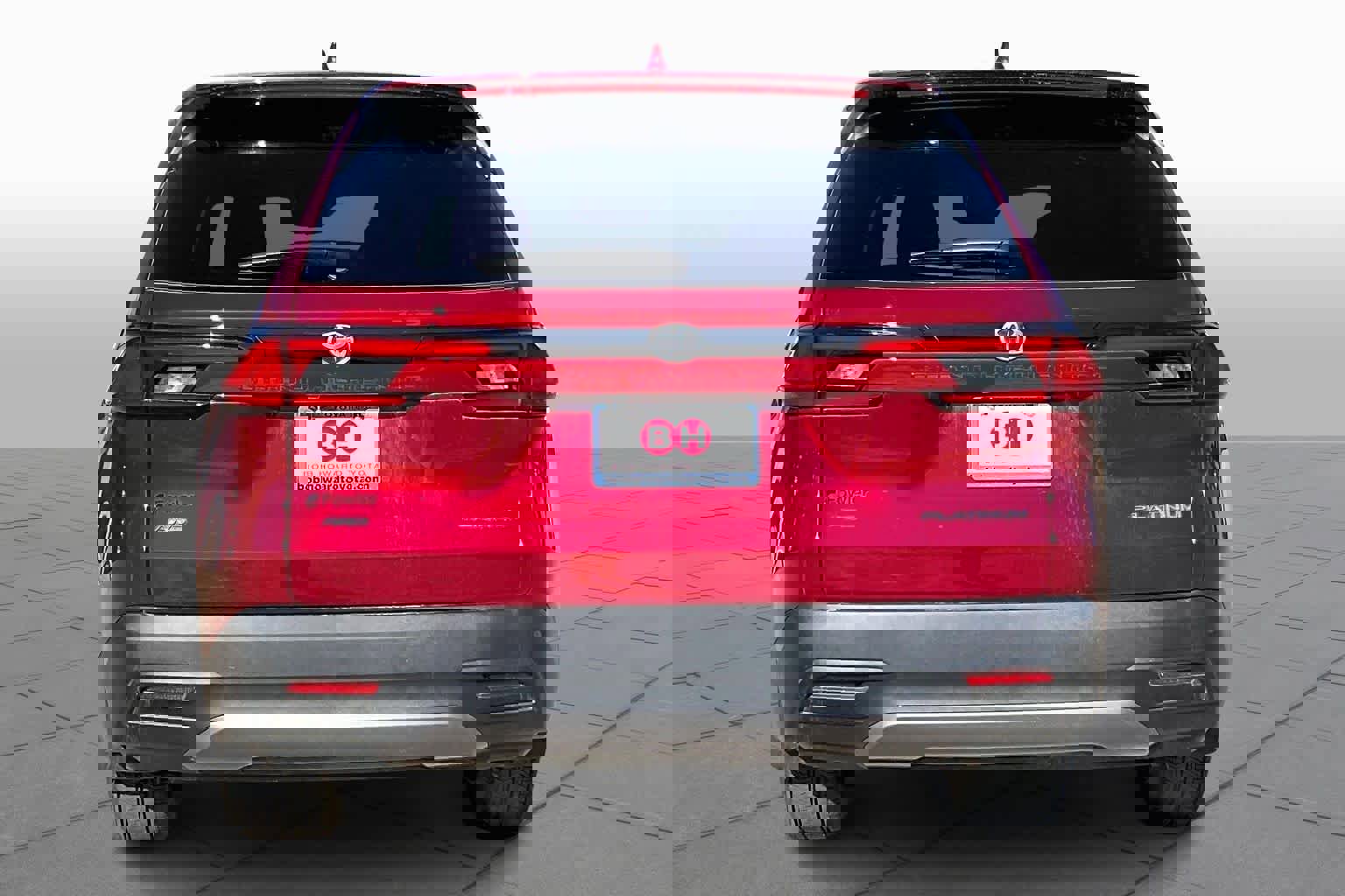 Used 2025 Toyota Grand Highlander AWD image 4