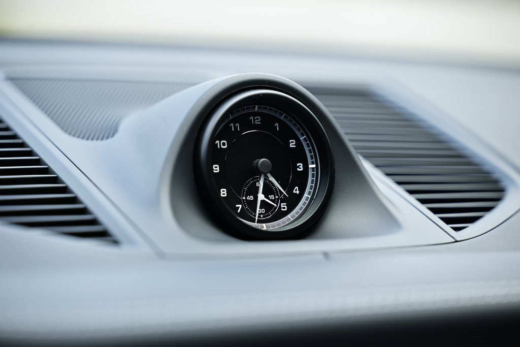 New 2026 Porsche Macan image 40