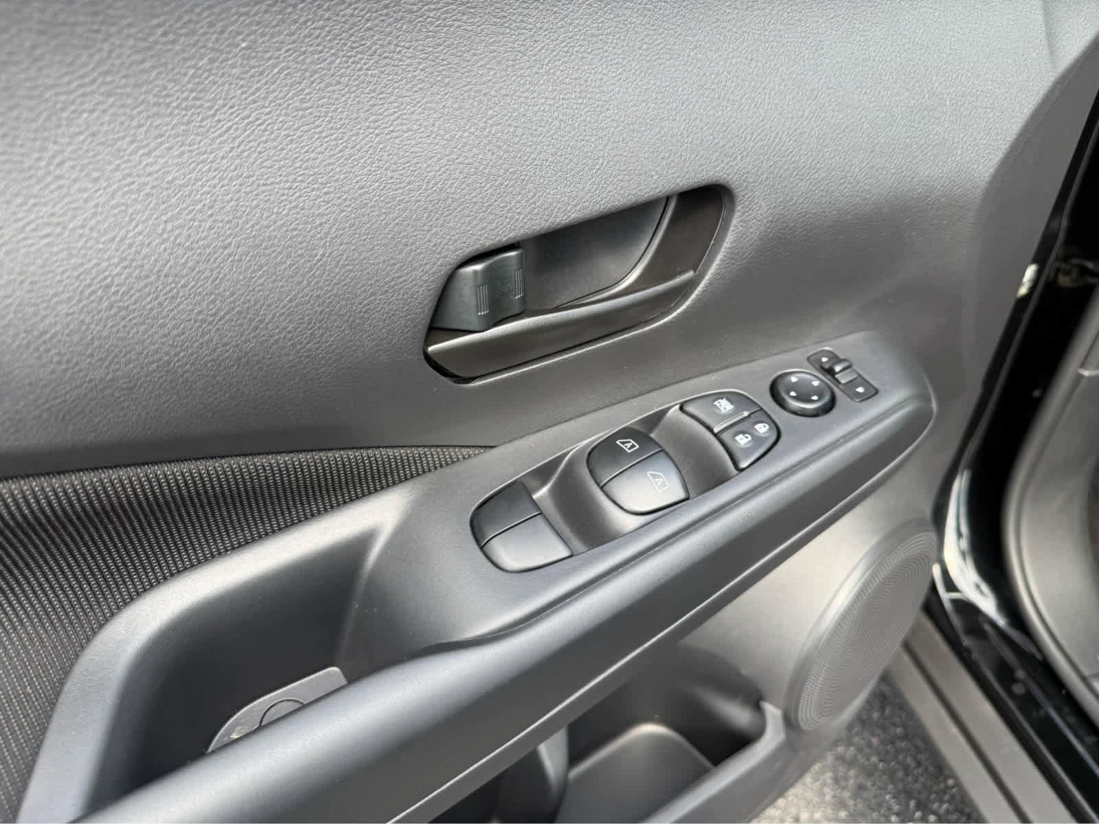 Used 2025 Nissan Kicks Play S FWD image 21