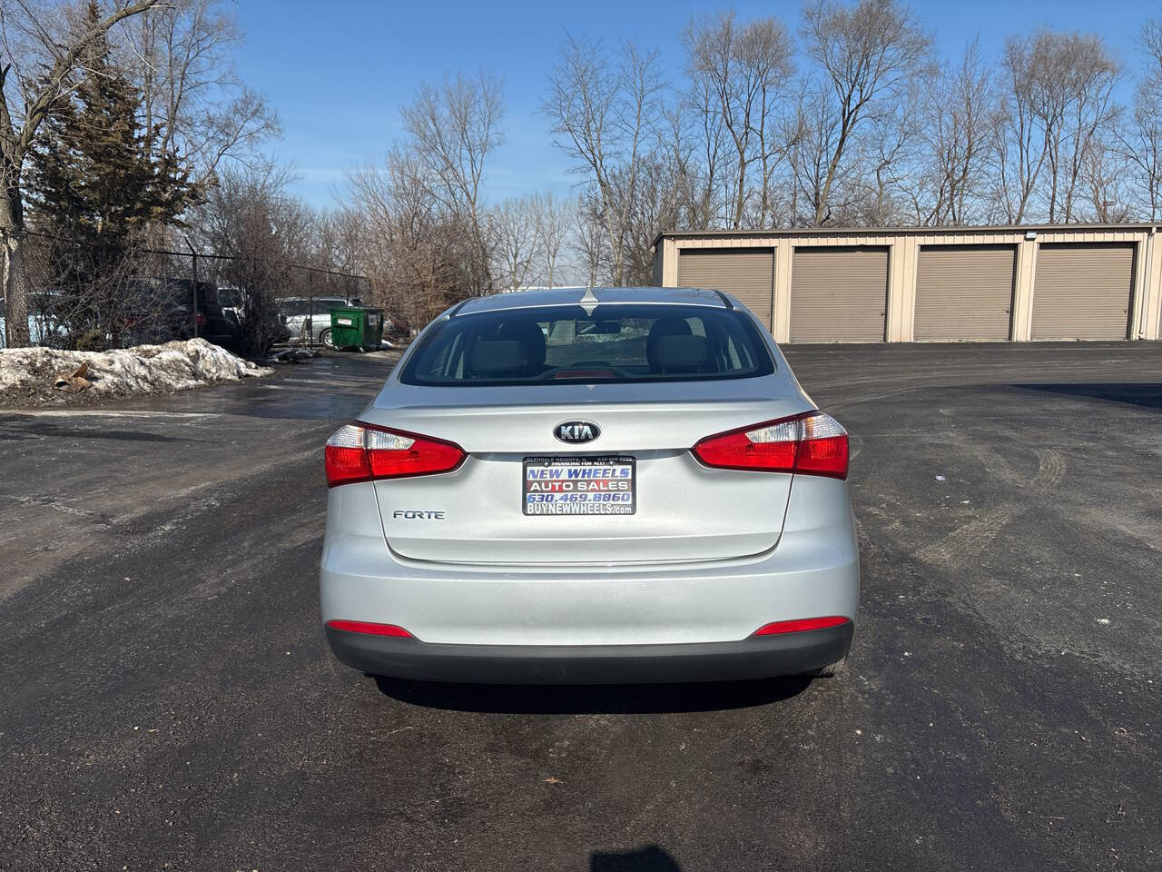 Used 2016 Kia Forte LX image 4