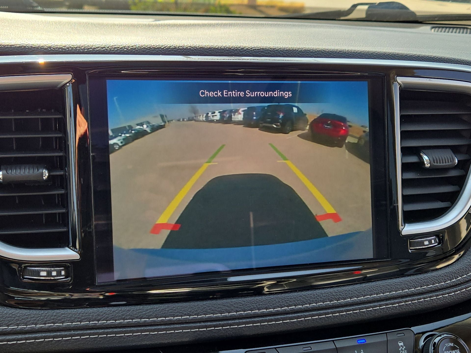 Used 2023 Chrysler Pacifica Limited image 18