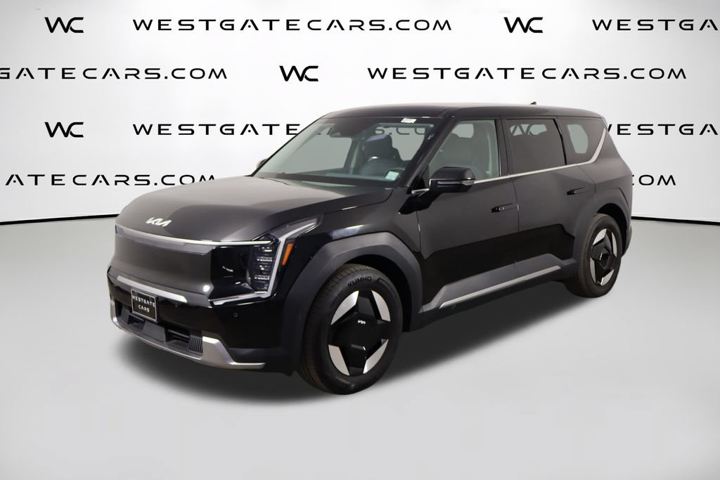 Used 2024 Kia EV9 Light Long Range RWD image 1
