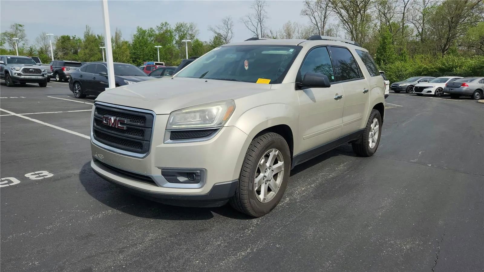 Used 2013 GMC Acadia SLE image 4