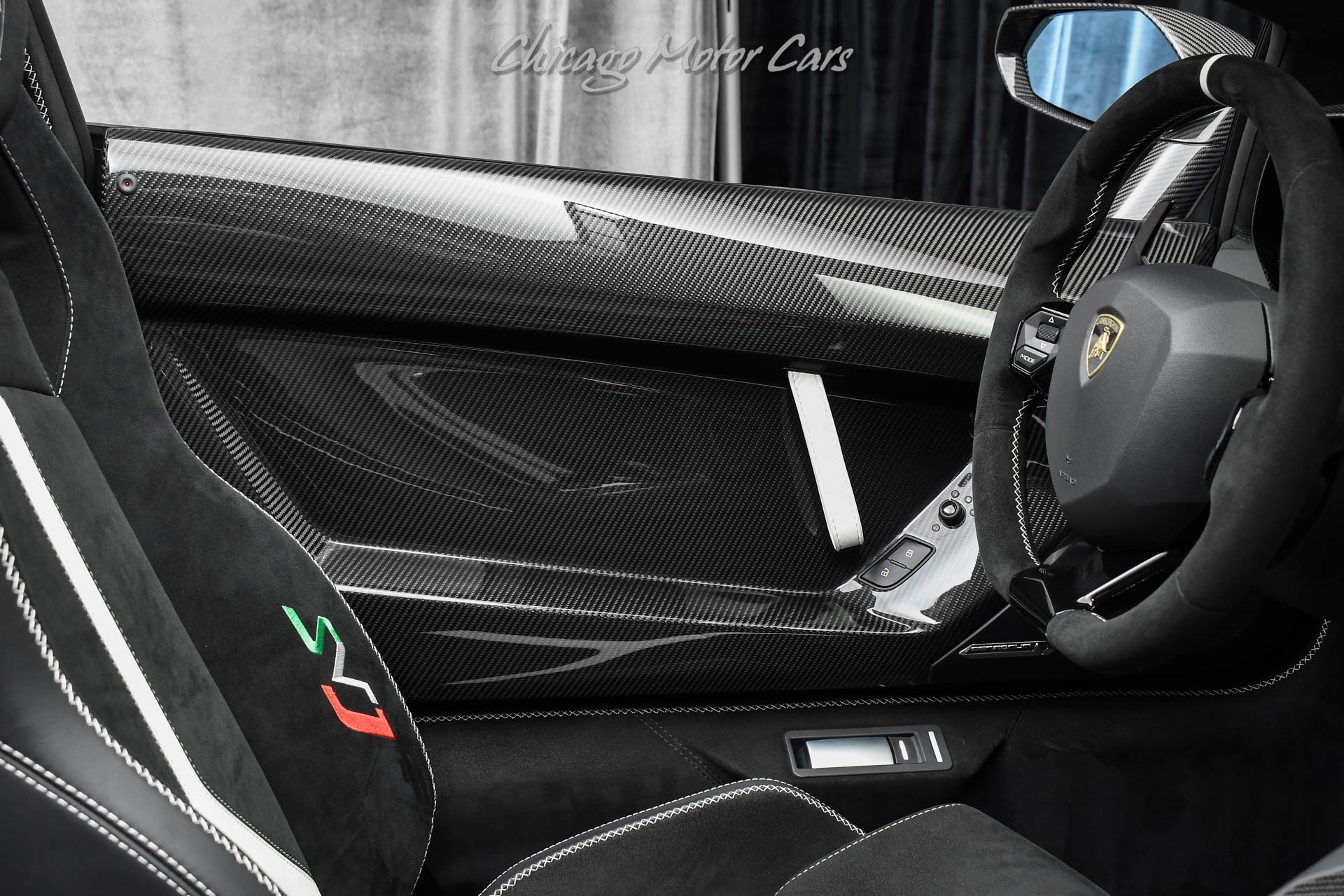 Used 2021 Lamborghini Aventador SVJ image 25