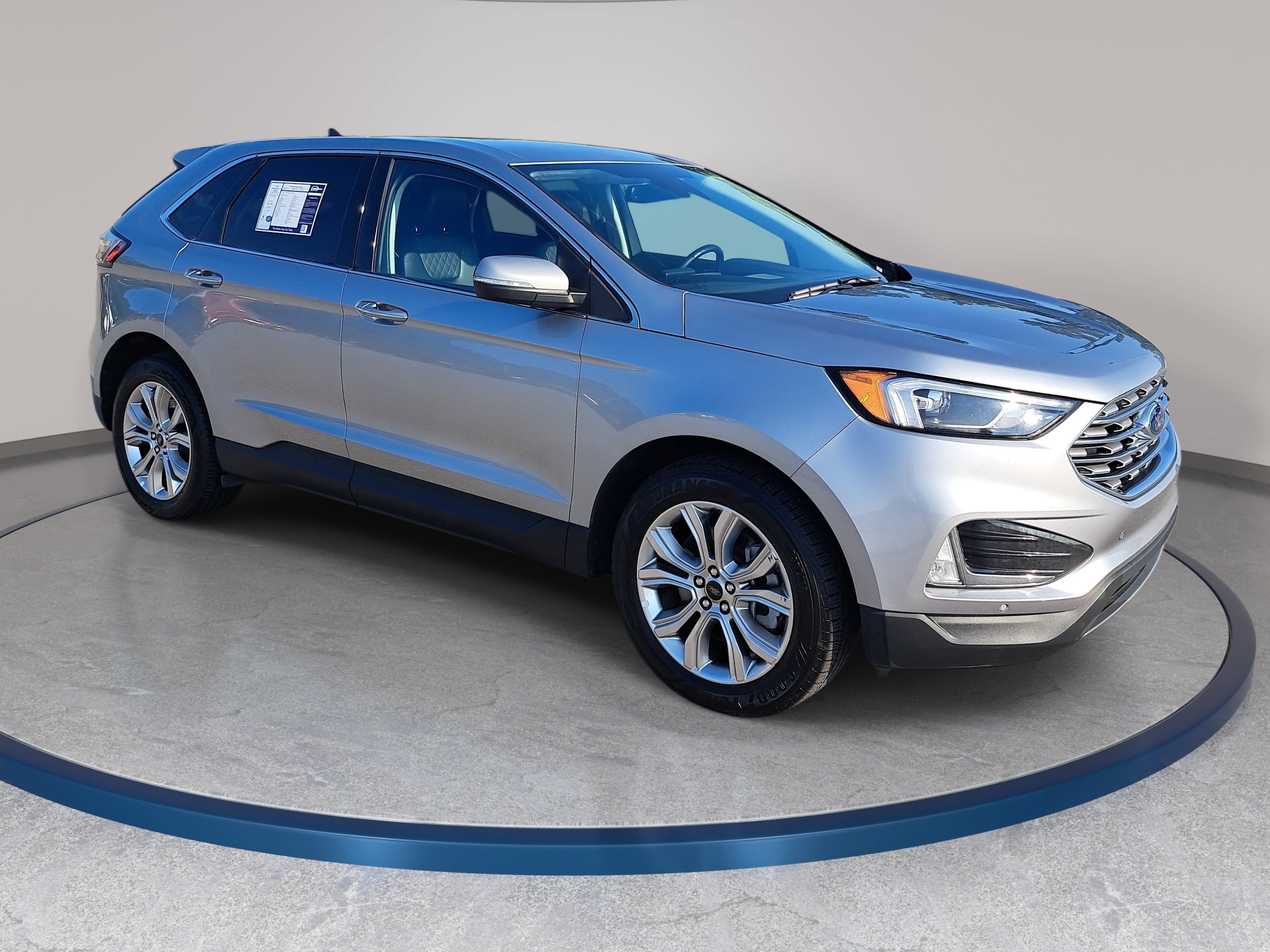 Used 2024 Ford Edge Titanium AWD/4WD image 3