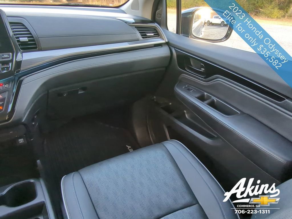 Used 2023 Honda Odyssey Elite image 14