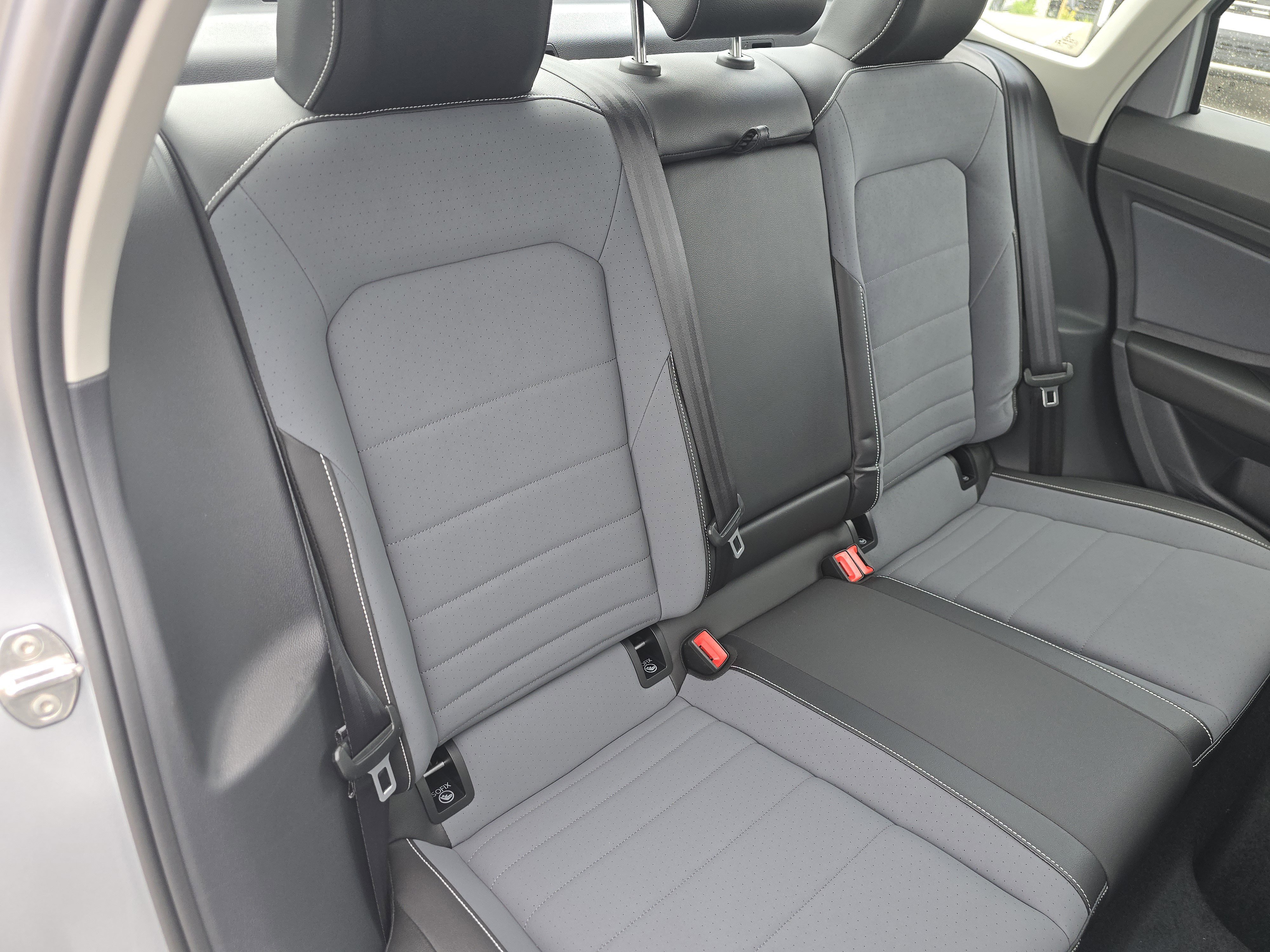 New 2026 Volkswagen Jetta SE FWD image 17