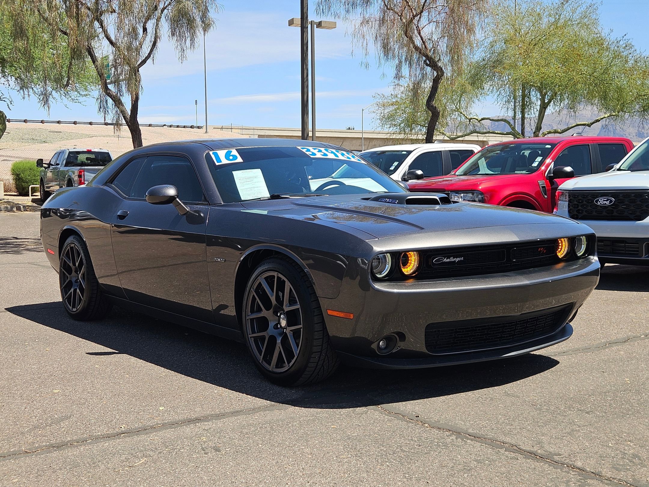 Used 2016 Dodge Challenger R/T RWD image 3