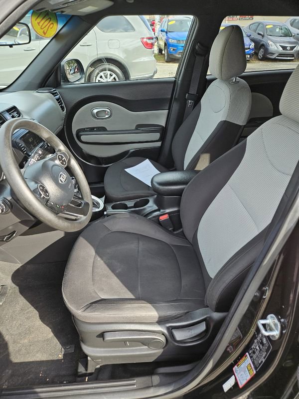 Used 2017 Kia Soul image 16