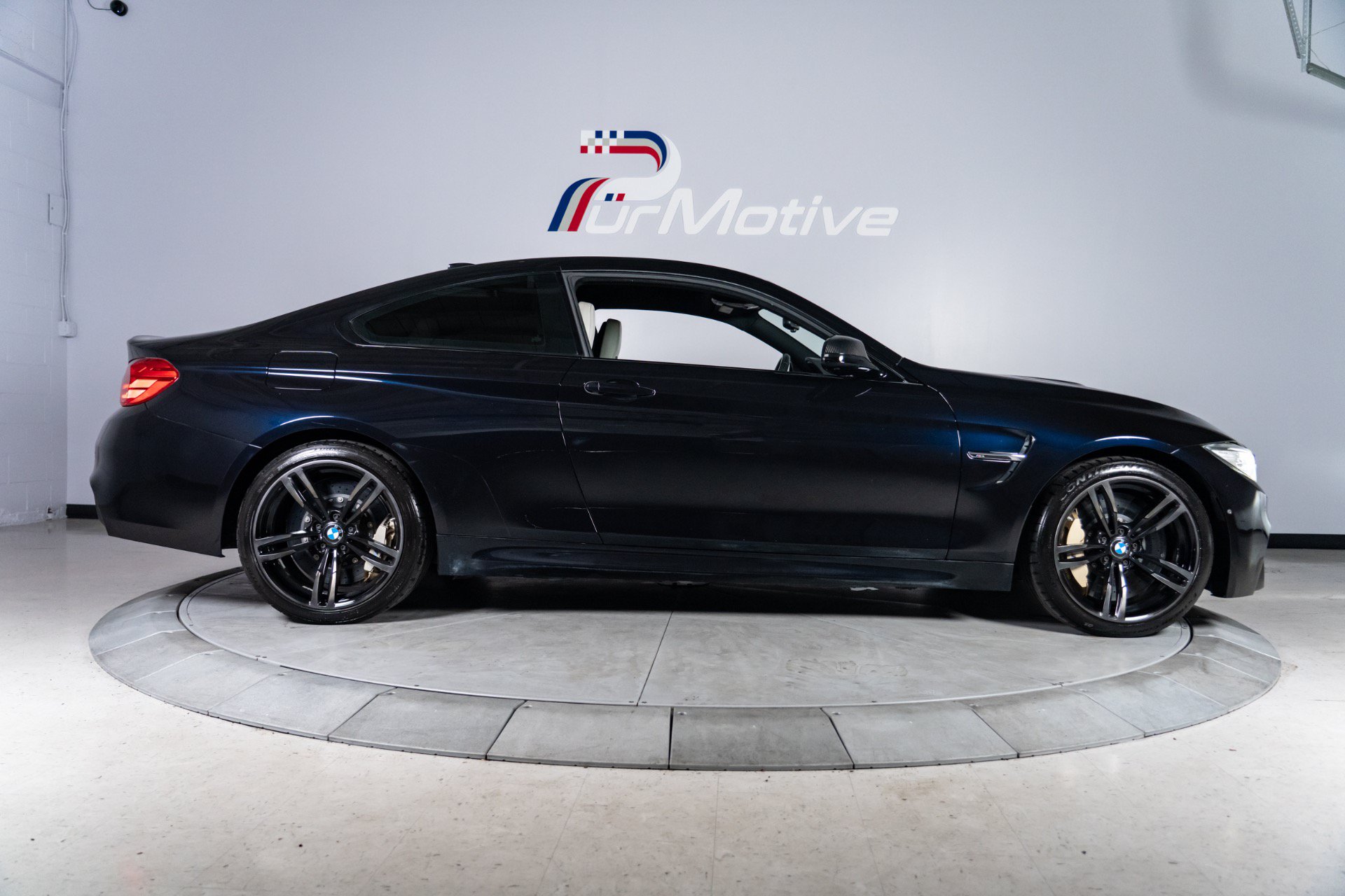 Used 2015 BMW M4 Coupe RWD image 11