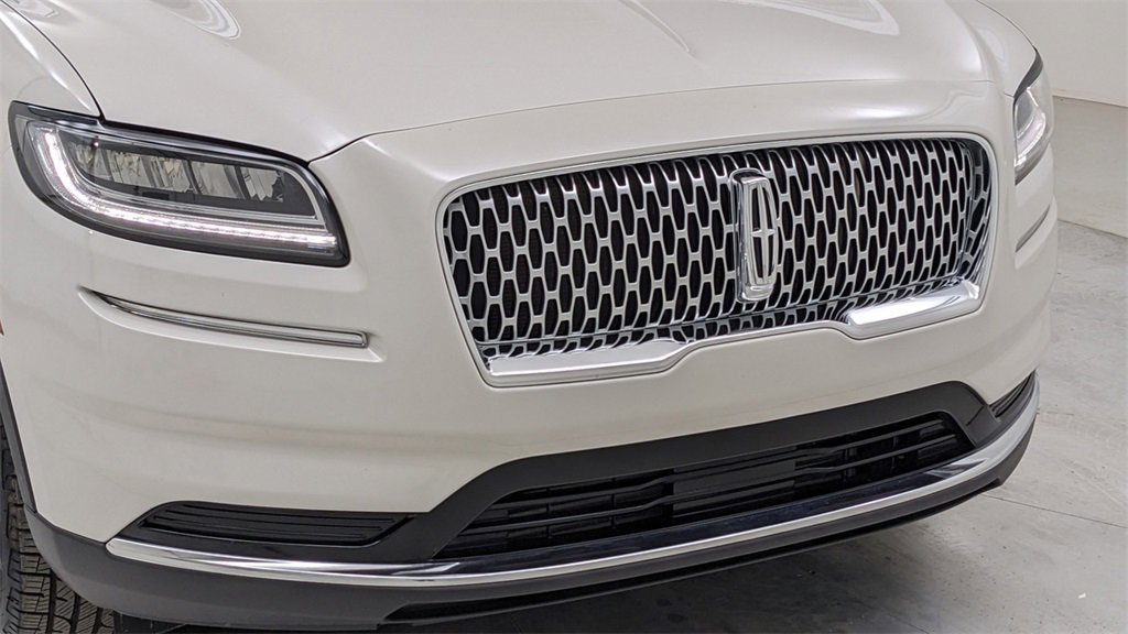 Used 2023 Lincoln Nautilus AWD w/ Premium Package image 38