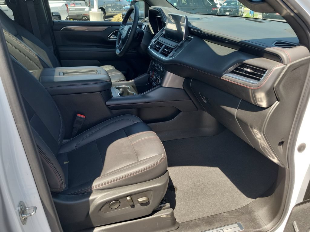 Used 2023 Chevrolet Tahoe RST w/ Luxury Package AWD/4WD image 19