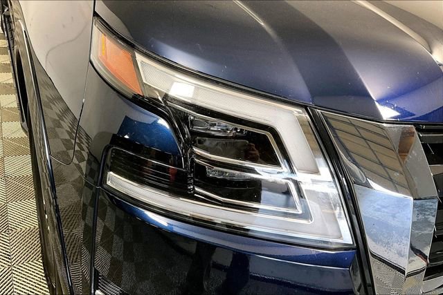 Used 2024 Nissan Armada SL w/ Captain's Chairs Package image 29