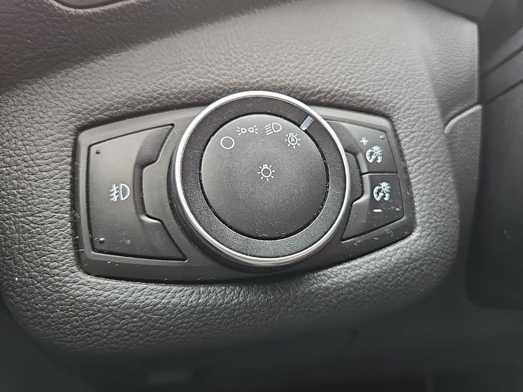 Used 2016 Ford Escape SE AWD/4WD image 24
