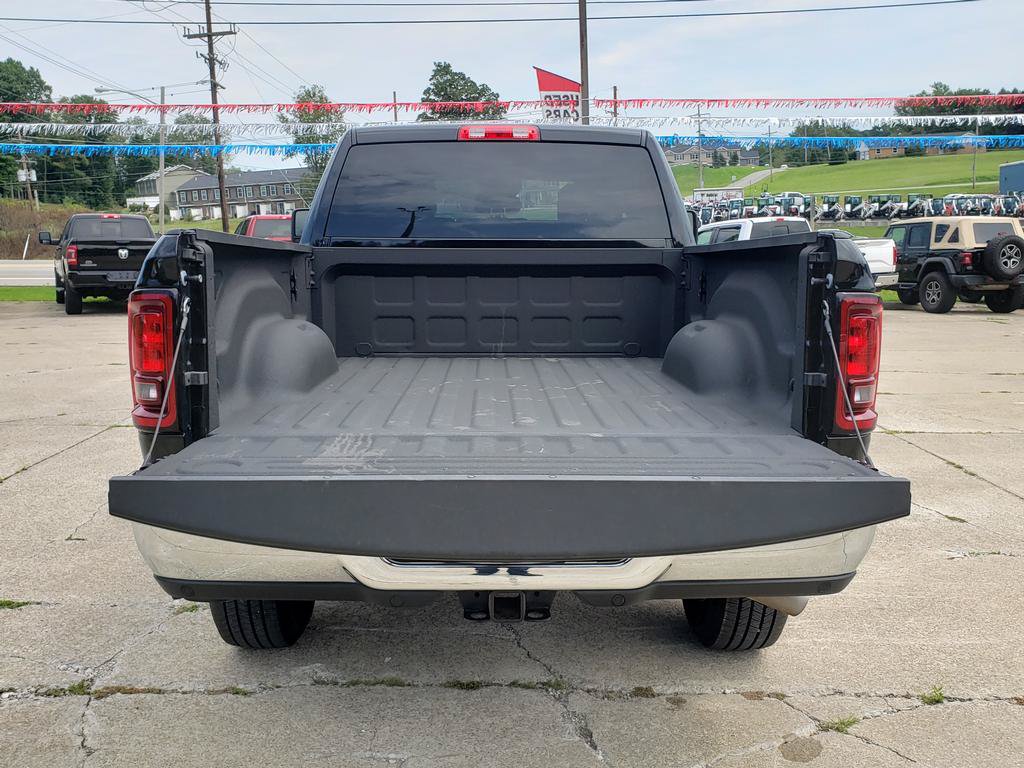 Used 2026 RAM 2500 Big Horn AWD/4WD image 9