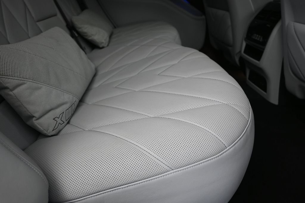 Certified 2023 BMW XM AWD/4WD image 22
