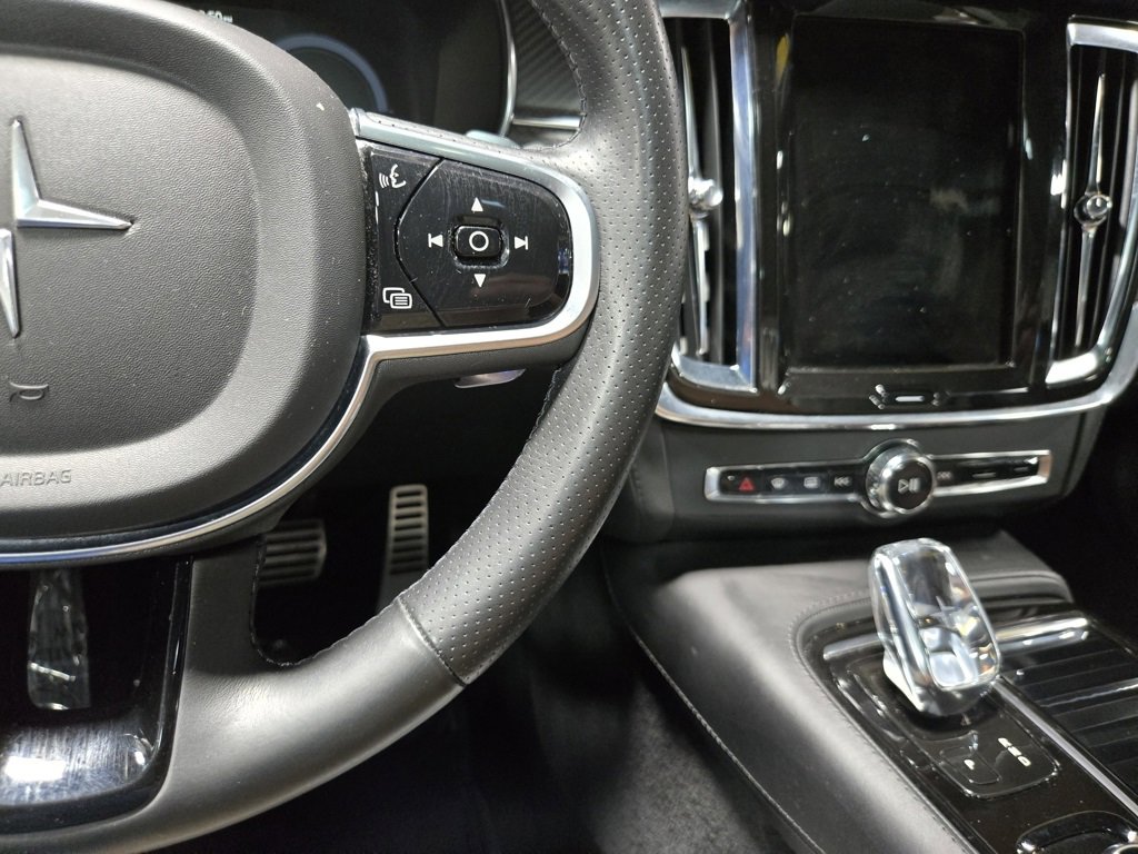 Used 2021 Polestar Polestar 1 Base image 17