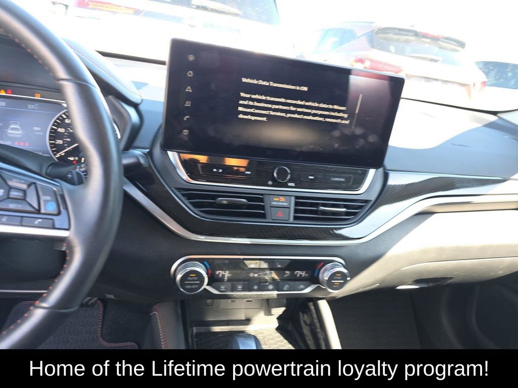 Used 2024 Nissan Altima 2.0 SR image 5