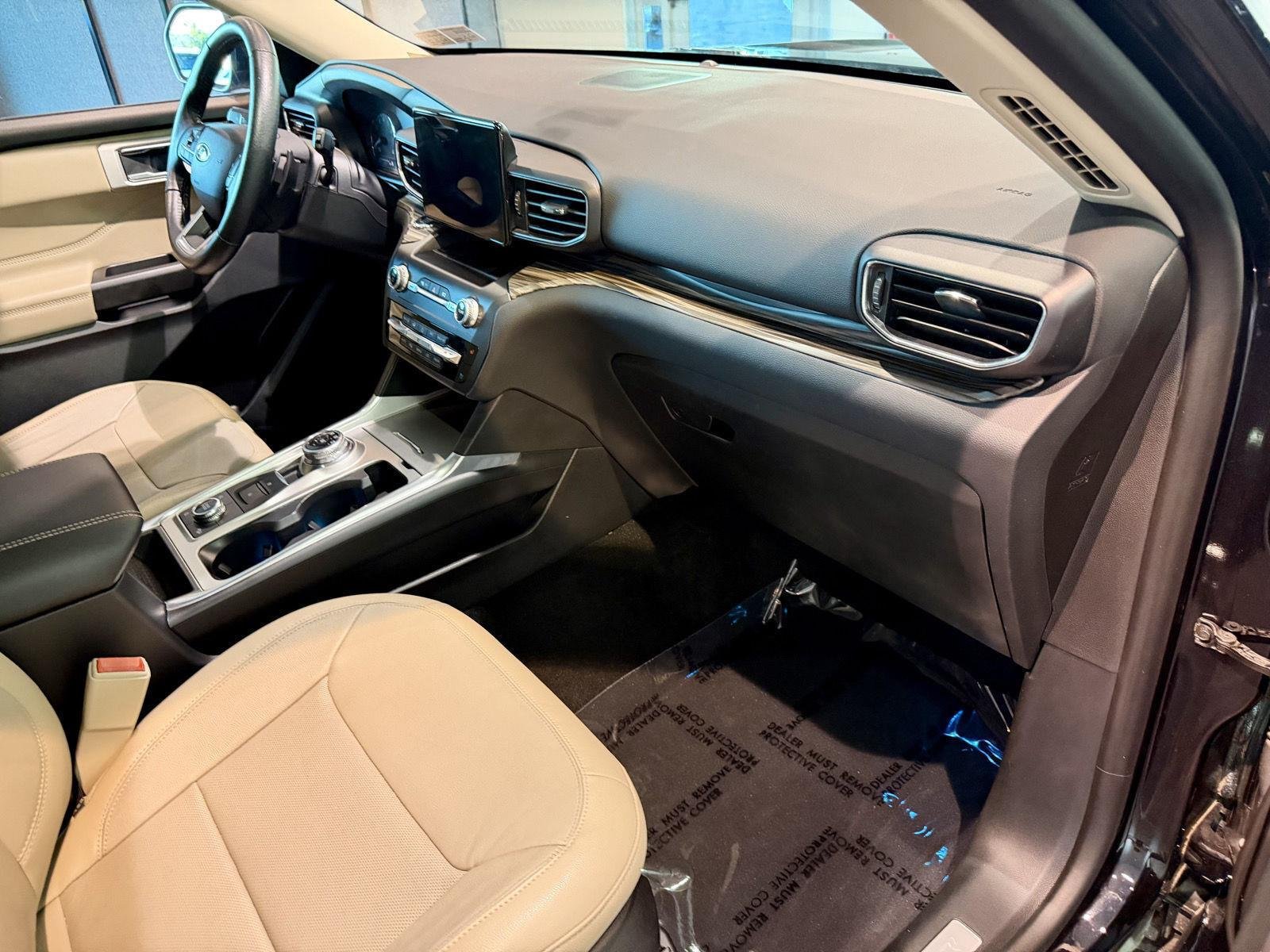 Used 2020 Ford Explorer Limited AWD/4WD image 34