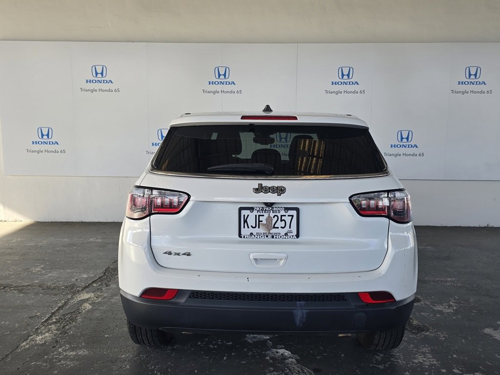 Used 2024 Jeep Compass Sport image 5